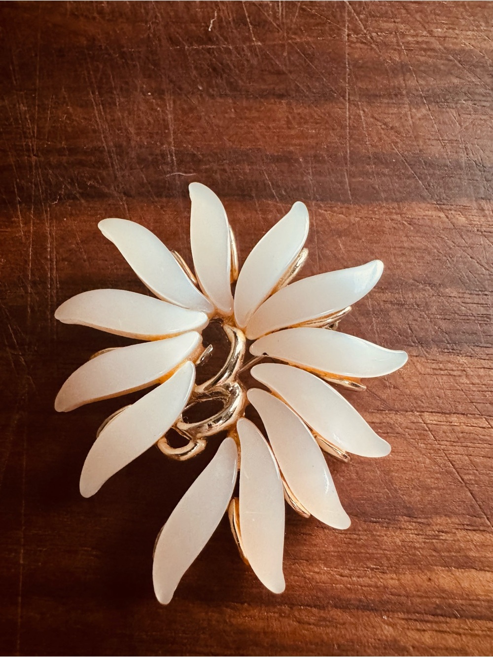 Vintage Claudette White Petal Gold Tone Brooch